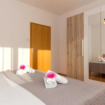 Andrea V Apartman