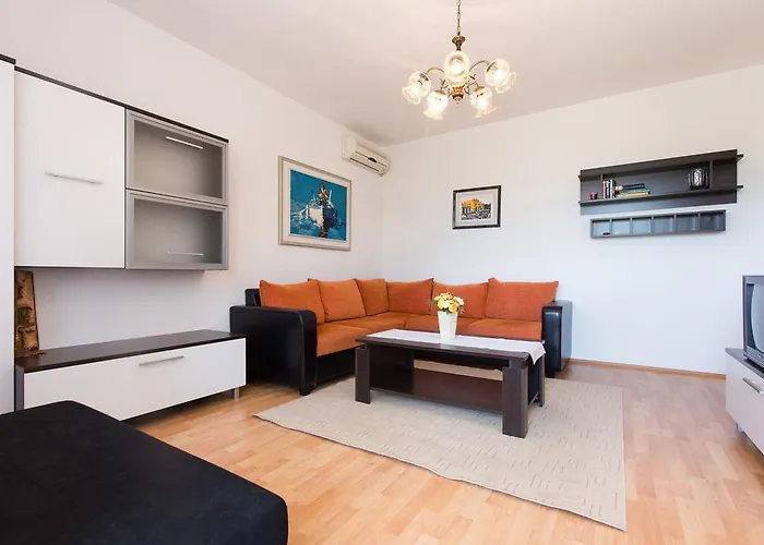 Andrea V Lägenhet *